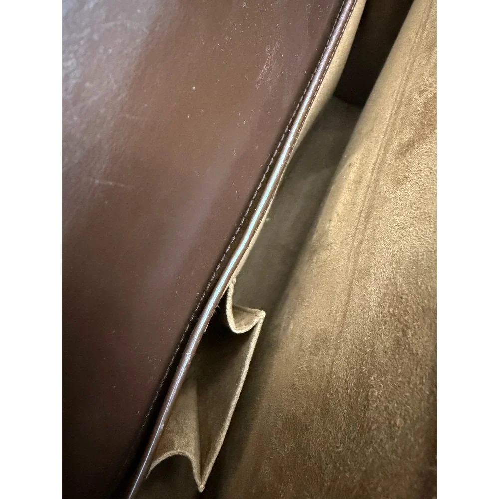 Louis Vuitton pre owned